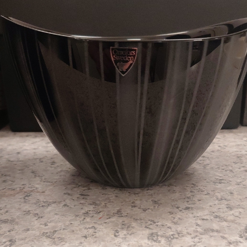 Black Pond Bowl . another Very Nice Piece From Orrefors
